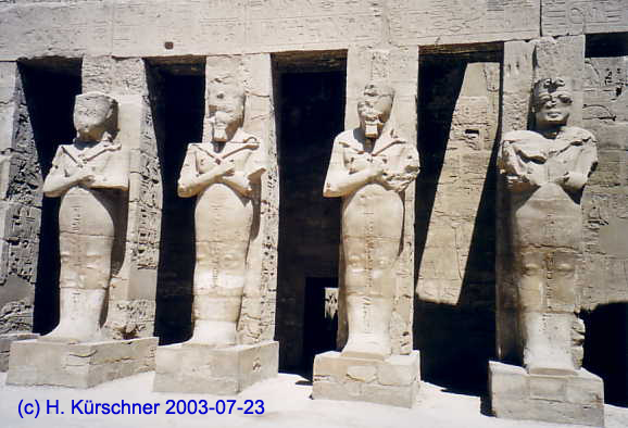 Amun - Statuen
